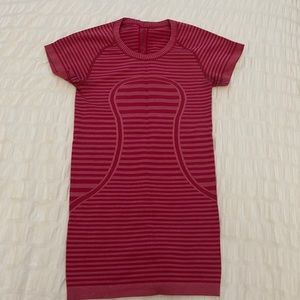 Lululemon swiftly tee short shirt